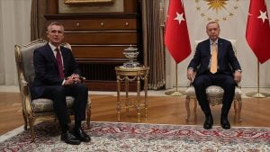 الرئيس أردوغان: بعض أعضاء الناتو يسممون أجواء التحالف