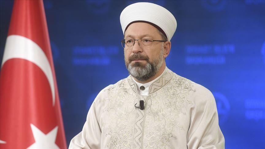 رئيس الشؤون الدينية التركي: معاداة الإسلام مدعومة من السلطات الفرنسية