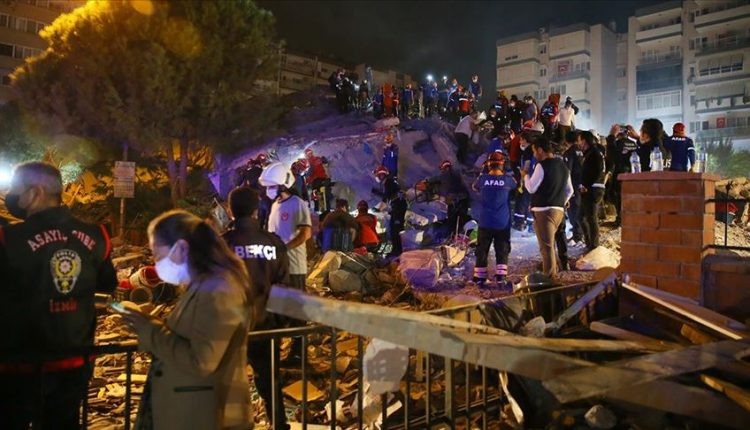 العالم يتضامن مع تركيا إثر زلزال إزمير