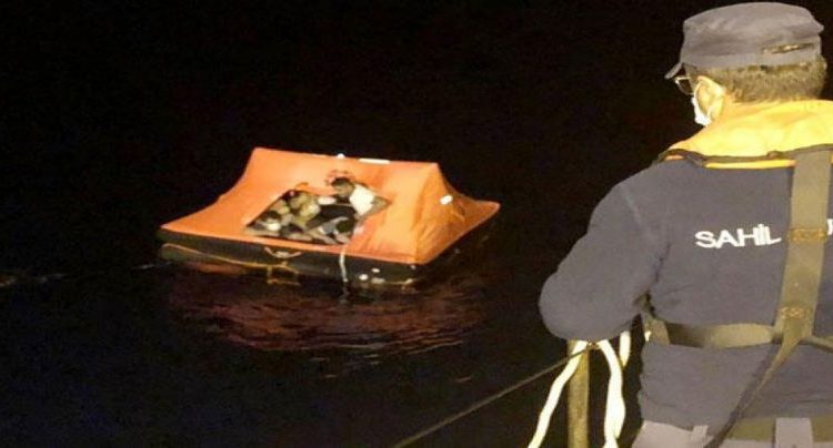 فرق خفر السواحل التركية