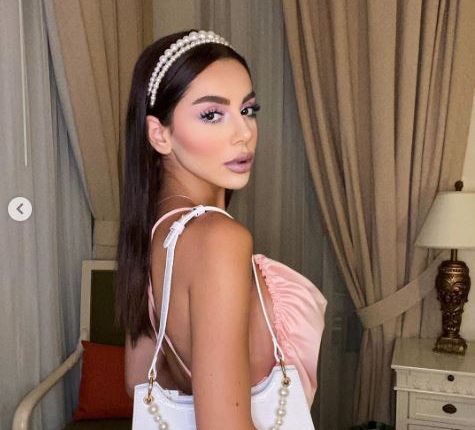 عارضة الأزياء السورية شمس الملا