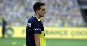 دورتموند يصارع برشلونة وشالكه على موهبة تركية