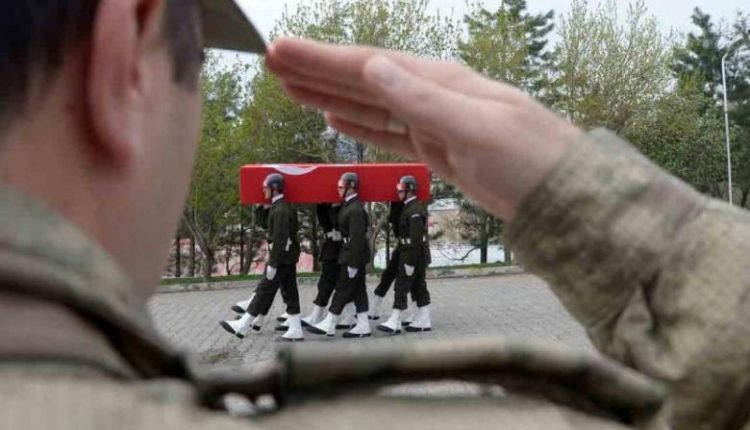 استشهاد جنديين تركيين وإصابة ثالث شمال العراق