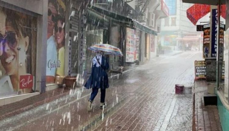 الأمطار تسيطر على مناطق واسعة من تركيا.. على رأسها اسطنبول