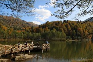 بحيرة “قره كول” التركية.. “الجنة المخفية”