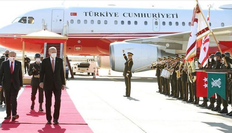 الرئيس أردوغان يصل قبرص التركية في زيارة عمل رسمية