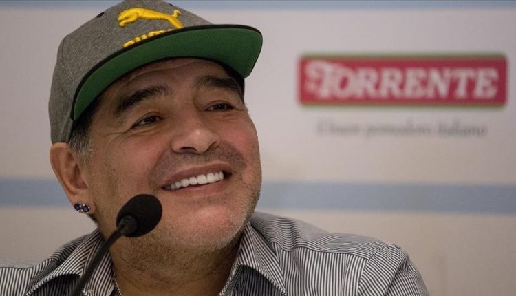 أسطورة كرة القدم الأرجنتينية