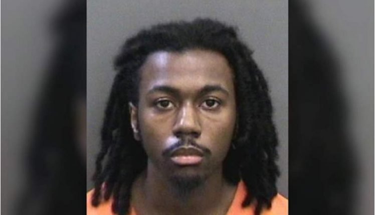 مغن شهير يقتل اثنين داخل استوديو تسجيل