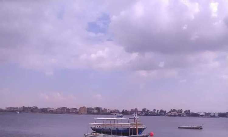 فيديو الأم تغرق مولودها لأجل عيون عشيقها الأم تغرق مولودها لأجل عيون عشيقها