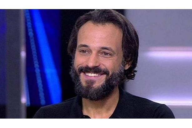 يوسف الشريف يثير ضجة علي مواقع التواصل بسبب " كوفيد25" 15