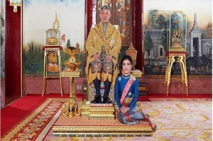 1400 صورة "عارية" لعشيقة ملك تايلاند