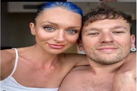 عشيقة نجم التنس تكشف تفاصيل محرجة عن علاقتهما داخل غرفة النوم