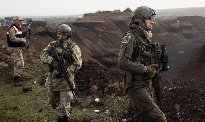 القبض على 4 في منظمة غولن على الحدود اليونانية