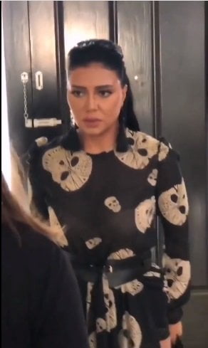 “شاهد” رانيا يوسف تظهر فستان جريء يثير جدلاً واسعاً 1 لقطة من الفيديو