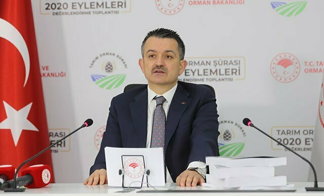 وزير الزراعة والغابات في تركيا بكر باكدميرلي