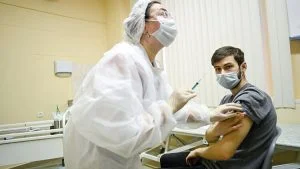 منظمة الصحة العالمية تحذر من التراخي وتؤكد أن اللقاح لن يقضي على الفيروس