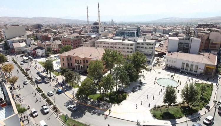 زلزال يضرب مدينة إلازيغ