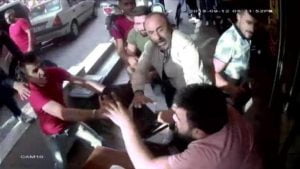 فيديو ينتشر كالنار في الهشيم في مرسين التركية