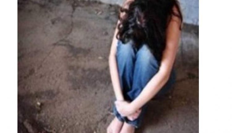 سيدة أجنبية