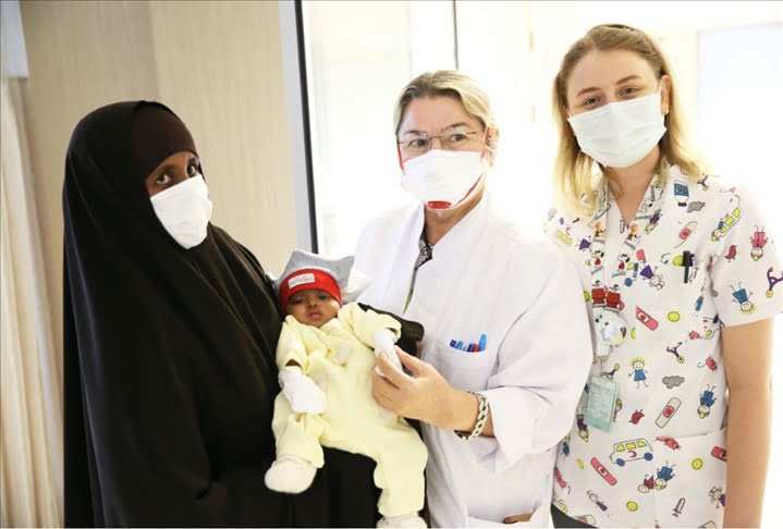 عملية نادرة.. إنجاز تركي جديد في فصل التوائم 13