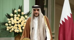 تداول واسع لفيديو يجمع أمير قطر مع ولي عهد الكويت (شاهد)