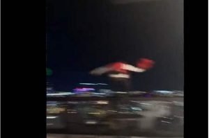 فيديو مرعب| رجلان يقفزان من سطح فندق