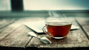 نوع من الشاي يخفض الكوليسترول والدهون الثلاثية ويقلل من مخاطر الإصابة بأمراض القلب