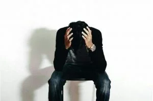 يشنق نفسه بعد اختباره إيجابيًا بـ كورونا .. والمسحة تكشف عدم إصابته