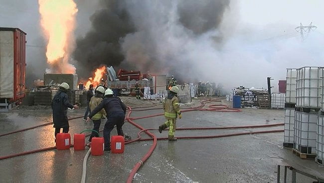 جانب من الحريق