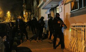 اعتقال 8 بحملة استهدفت المنظمات الإرهابية في اسطنبول