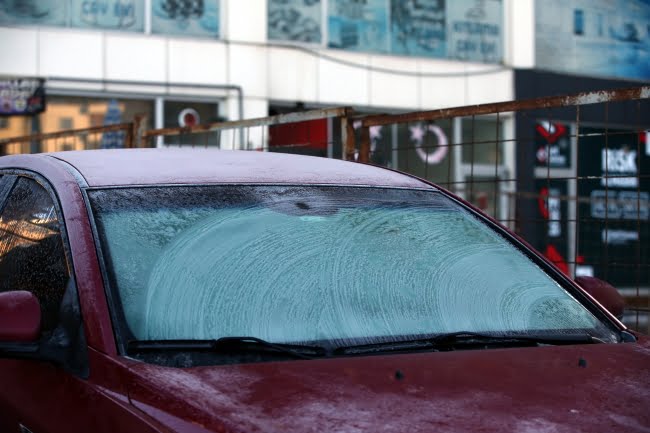 تحول مناطق إلى جليد بفعل انخفاض درجات الحرارة