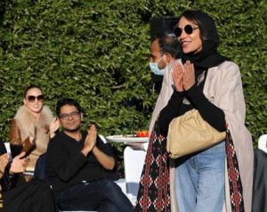 شاهد.. عرض أزياء في السعودية من تصميم الأميرة صفية حسين 9