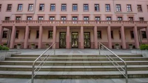 تركيا توقع اتفاقيات جديدة لتبادل تسليم المجرمين والإرهابيين