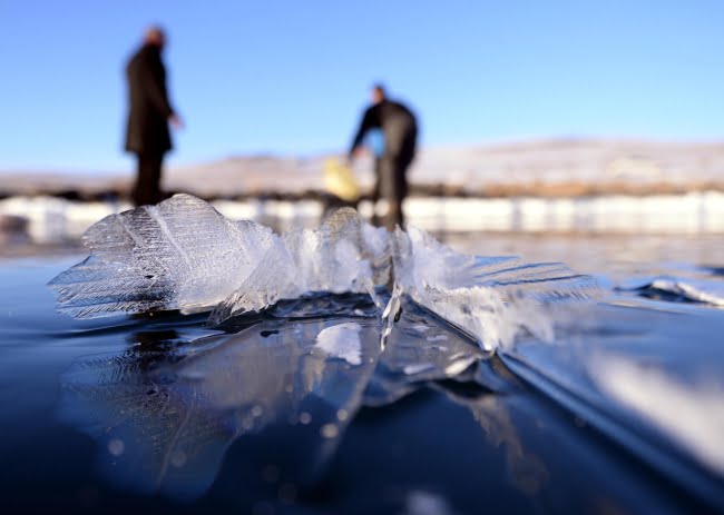 تحول مناطق إلى جليد بفعل انخفاض درجات الحرارة