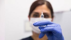 الأولوية في التطعيم ضد كورونا في تركيا للطواقم الطبية
