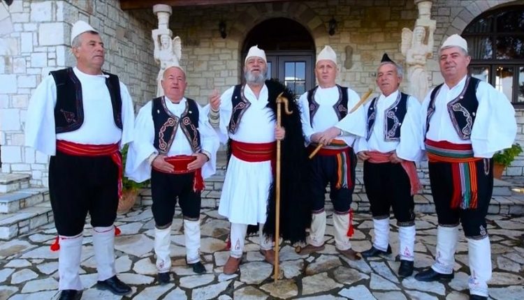 الفرقة التي ألفت أغنية الرئيس أردوغان