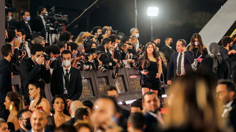 فنان مصري مشهور يحذر فناني سوريا ولبنان 11