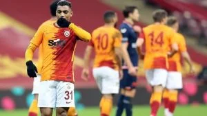 عرض بنصف مليار جنيه لضم مصطفى محمد إلى الدوري الإنجليزي