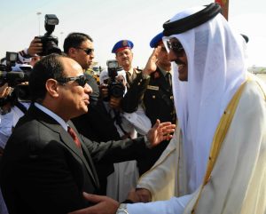 قطر ومصر تتوصلان إلى اتفاق لاستئناف عمل السفرات
