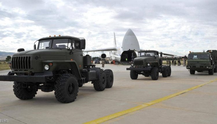 أجزاء من نظام الدفاع الجوي الروسي S-400 في تركيا التي أحدثت أزمة مع واشنطن