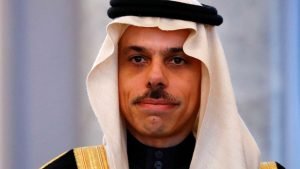 وزير الخارجية السعودي يتلقى اتصالا هاتفيا من نظيره الأمريكي