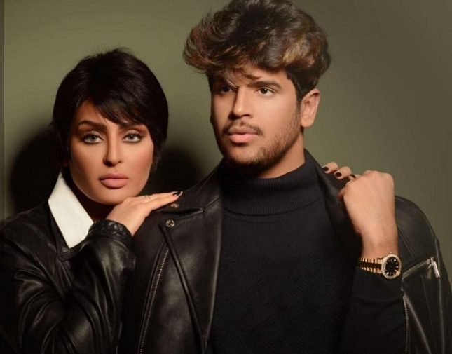 شاهد .. السعودية بدور البراهيم تتخلى عن الحجاب وتظهر بإطلالة جديدة بجانب شاب! 26