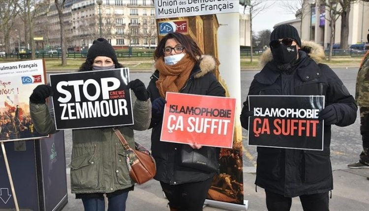 جانب من الاحتجاج في باريس على مشروع قانون مناهض للمسلمين