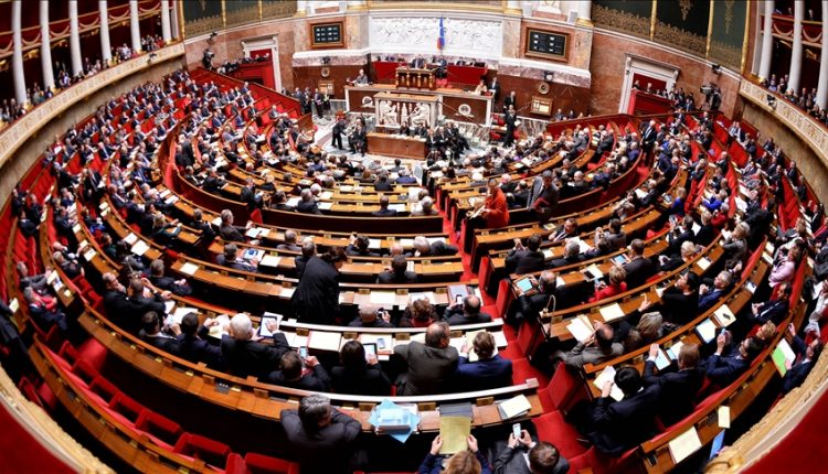 مشروع القانون يستهدف المسلمين بشكل أساسي