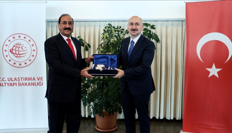 تعهد تركي بالمساعدة في تطوير البنية التحتية في العراق