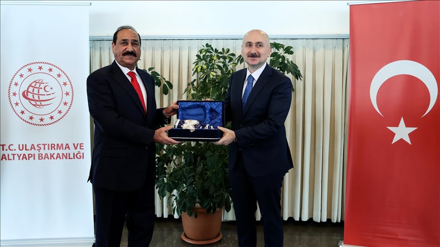 تعهد تركي بالمساعدة في تطوير البنية التحتية في العراق