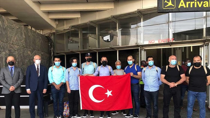 البحارة الأتراك يغادرون نيجيريا في طريقهم لإسطنبول 7