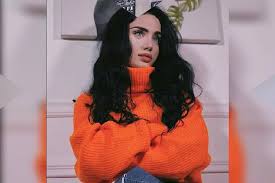 الفنانة التركية ناز ديج تطرح كليب وانا وانا لـ هشام عباس بصوتها (فيديو)