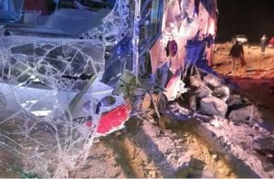 حادث مروع بمصر.. مصرع سبعة بينهم طفلتان وإصابة 16 بجروح