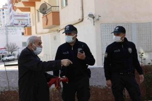 انتحار شابة في مدينة غازي عنتاب التركية 21